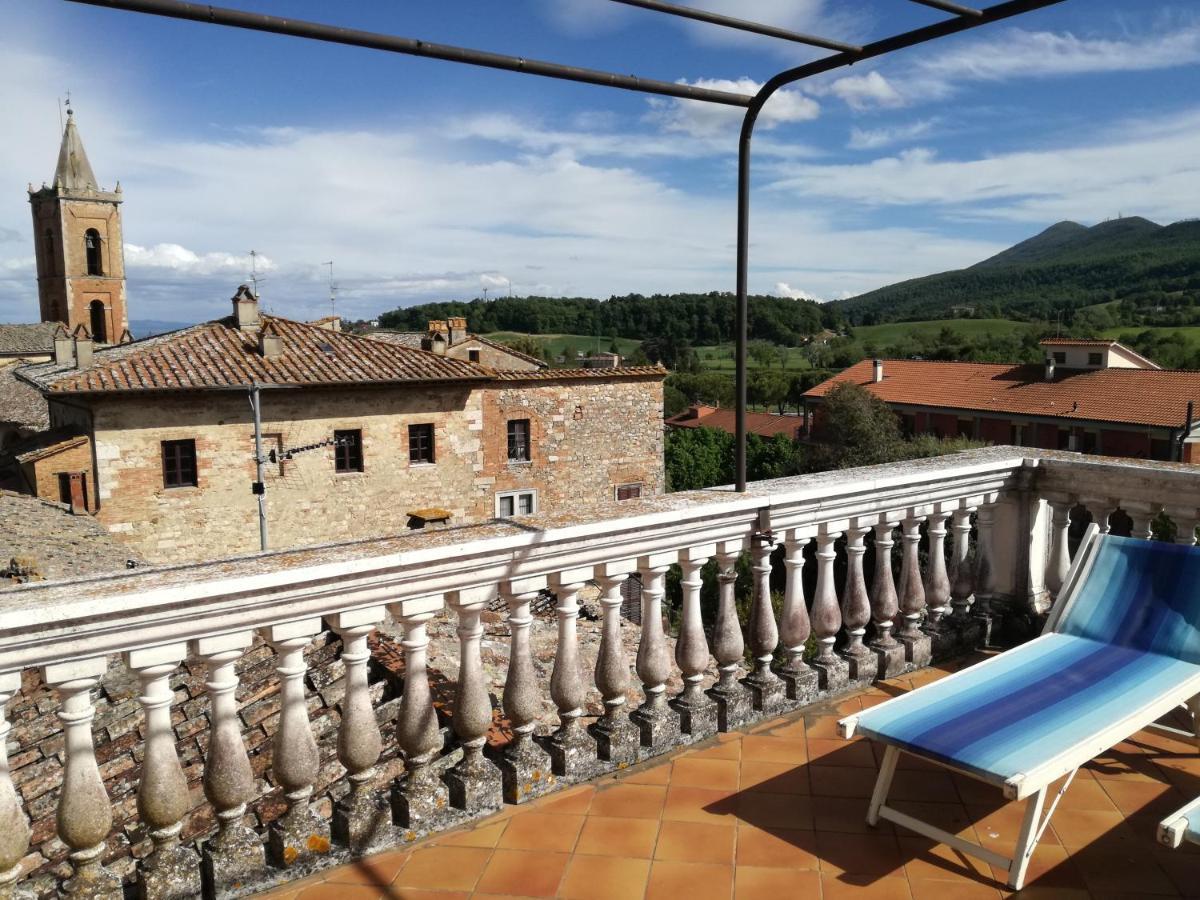 Апартаменти Mansarda Con Solarium Panoramico Su Centro Storico Di Sarteano Vicino Alle Famose Terme Della Val D'Orcia Екстер'єр фото